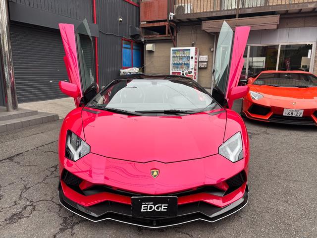 アヴェンタドール S 4WD/正規ディーラー車/リープデザインカーボンエアロ/パワークラフトマフラー/Fリフター/ガラスエンジンフード/センターロック20AW/バックカメラ/デジタルインナーミラー/ETC/記録簿/禁煙車(4枚目)