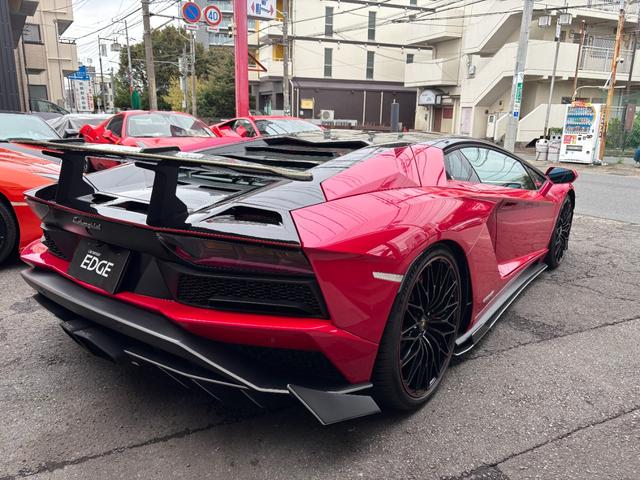 アヴェンタドール S 4WD/正規ディーラー車/リープデザインカーボンエアロ/パワークラフトマフラー/Fリフター/ガラスエンジンフード/センターロック20AW/バックカメラ/デジタルインナーミラー/ETC/記録簿/禁煙車(8枚目)