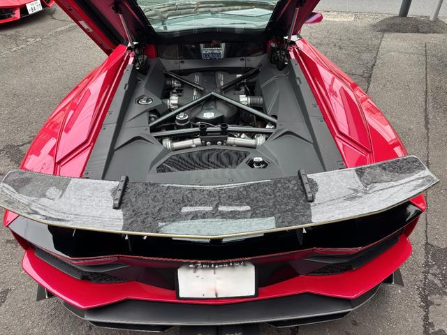 アヴェンタドール S 4WD/正規ディーラー車/リープデザインカーボンエアロ/パワークラフトマフラー/Fリフター/ガラスエンジンフード/センターロック20AW/バックカメラ/デジタルインナーミラー/ETC/記録簿/禁煙車(13枚目)