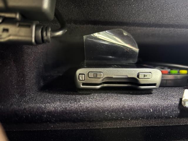 アヴェンタドール S 4WD/正規ディーラー車/リープデザインカーボンエアロ/パワークラフトマフラー/Fリフター/ガラスエンジンフード/センターロック20AW/バックカメラ/デジタルインナーミラー/ETC/記録簿/禁煙車(30枚目)