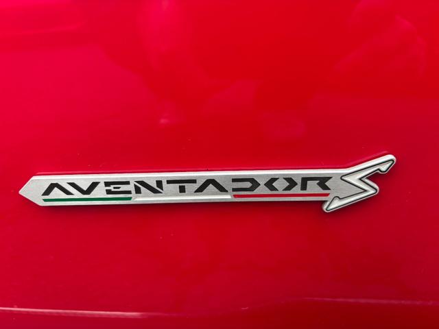 アヴェンタドール S 4WD/正規ディーラー車/リープデザインカーボンエアロ/パワークラフトマフラー/Fリフター/ガラスエンジンフード/センターロック20AW/バックカメラ/デジタルインナーミラー/ETC/記録簿/禁煙車(37枚目)