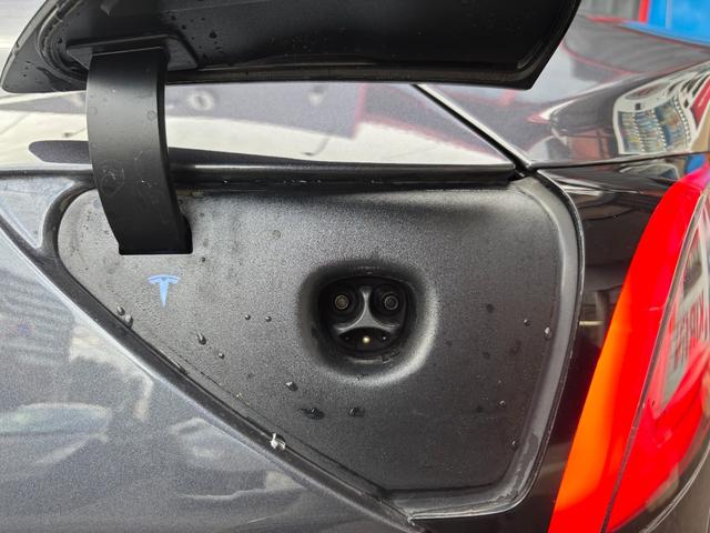 全国どこでもお車をお届けいたします！近隣の方はもちろん、遠方の方もお気軽にお問い合わせ下さい！日本全国、当店のネットワークで格安陸送にてお届け致します！♪お問い合わせは「０４２−７０５−４８８９」