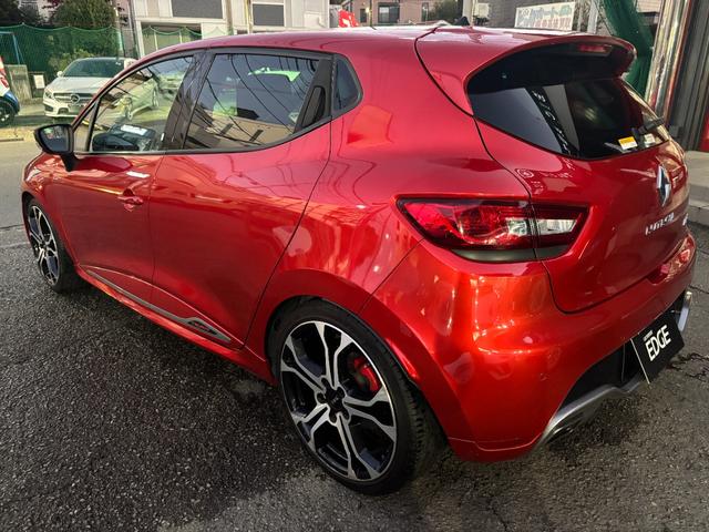 ルーテシア ルノースポール トロフィー 正規ディーラー車/220PSターボ/6AT/純正18インチアルミ/パドルシフト/ディスプレイオーディオ/クリアランスソナー/クルーズコントロール/ETC/ドラレコ/カードキー/記録簿/禁煙車(4枚目)