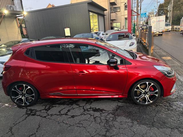 ルーテシア ルノースポール トロフィー 正規ディーラー車/220PSターボ/6AT/純正18インチアルミ/パドルシフト/ディスプレイオーディオ/クリアランスソナー/クルーズコントロール/ETC/ドラレコ/カードキー/記録簿/禁煙車(7枚目)