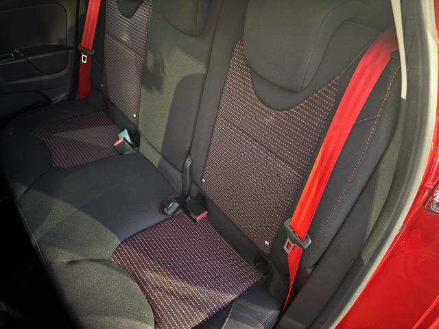 ルーテシア ルノースポール トロフィー 正規ディーラー車/220PSターボ/6AT/純正18インチアルミ/パドルシフト/ディスプレイオーディオ/クリアランスソナー/クルーズコントロール/ETC/ドラレコ/カードキー/記録簿/禁煙車(21枚目)