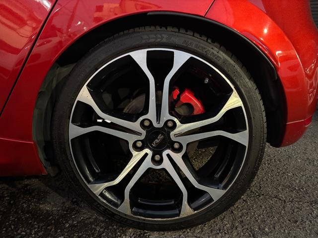 ルーテシア ルノースポール トロフィー 正規ディーラー車/220PSターボ/6AT/純正18インチアルミ/パドルシフト/ディスプレイオーディオ/クリアランスソナー/クルーズコントロール/ETC/ドラレコ/カードキー/記録簿/禁煙車(27枚目)