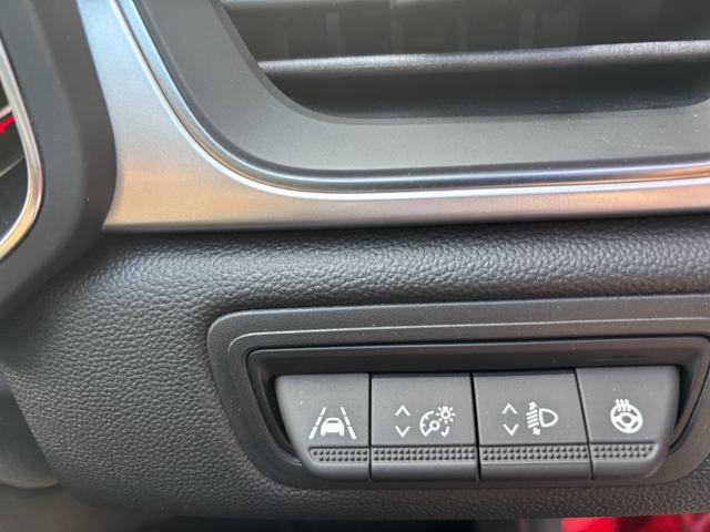 お買い得車入庫しました！！無事故車専門店！！高品質なお車を格安でご提供致します！！程度重視の品揃えを厳しいプロの目で行っており、在庫に自信があります！！お問い合わせは「０４２−７０５−４８８９」