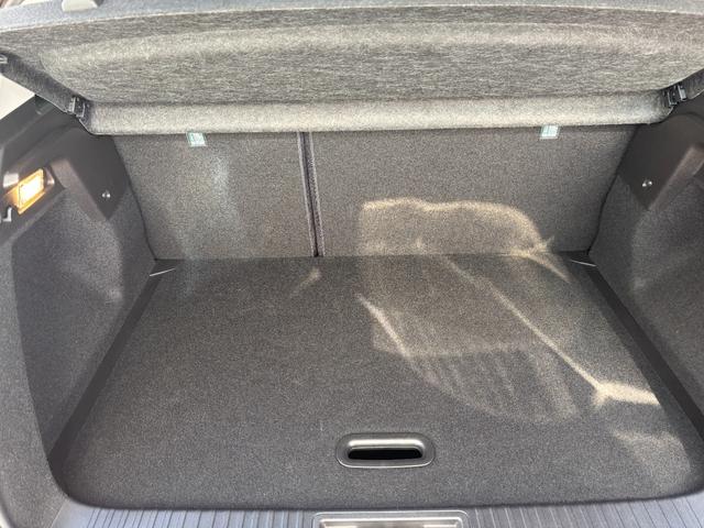 お買い得車入庫しました！！無事故車専門店！！高品質なお車を格安でご提供致します！！程度重視の品揃えを厳しいプロの目で行っており、在庫に自信があります！！お問い合わせは「０４２−７０５−４８８９」