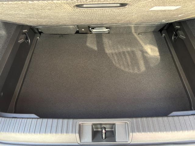 お買い得車入庫しました！！無事故車専門店！！高品質なお車を格安でご提供致します！！程度重視の品揃えを厳しいプロの目で行っており、在庫に自信があります！！お問い合わせは「０４２−７０５−４８８９」