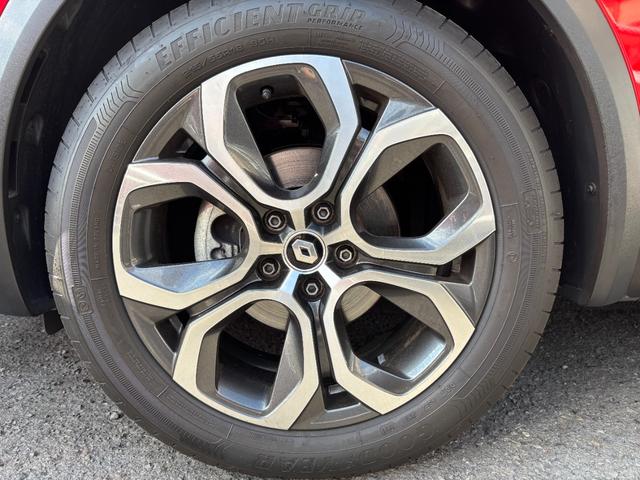 お買い得車入庫しました！！無事故車専門店！！高品質なお車を格安でご提供致します！！程度重視の品揃えを厳しいプロの目で行っており、在庫に自信があります！！お問い合わせは「０４２−７０５−４８８９」