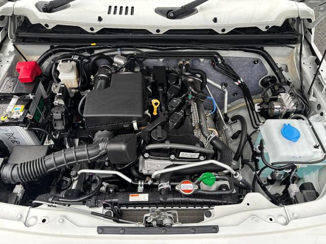 ジムニーノマド ＦＣ　４ＷＤ／セーフティサポート／アダプティブクルーズ／コーナーセンサー／車線逸脱警報／シートヒーター／ＬＥＤヘッド／社外１６アルミ／オートハイビーム／オートエアコン／ダウンヒルアシスト／記録簿／禁煙車（11枚目）