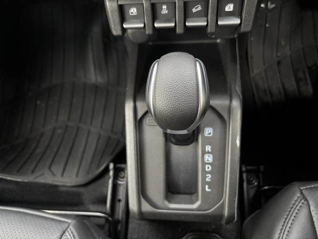 ジムニーノマド ＦＣ　４ＷＤ／セーフティサポート／アダプティブクルーズ／コーナーセンサー／車線逸脱警報／シートヒーター／ＬＥＤヘッド／社外１６アルミ／オートハイビーム／オートエアコン／ダウンヒルアシスト／記録簿／禁煙車（18枚目）