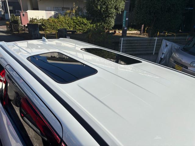 アルファード Z 左右独立ムーンルーフ/両側パワースライドドア/デジタルインナーミラー/パノラミックビューモニター/純正ナビリアモニター/シート・ハンドルヒーター/黒革調シート/ドラレコ/ETC2.0/記録簿/禁煙車(9枚目)