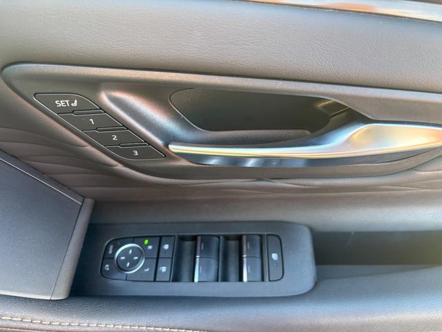 アルファード Z 左右独立ムーンルーフ/両側パワースライドドア/デジタルインナーミラー/パノラミックビューモニター/純正ナビリアモニター/シート・ハンドルヒーター/黒革調シート/ドラレコ/ETC2.0/記録簿/禁煙車(18枚目)