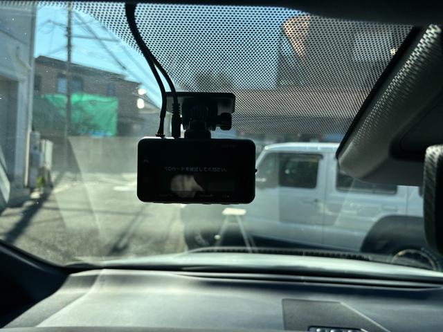 アルファード Z 左右独立ムーンルーフ/両側パワースライドドア/デジタルインナーミラー/パノラミックビューモニター/純正ナビリアモニター/シート・ハンドルヒーター/黒革調シート/ドラレコ/ETC2.0/記録簿/禁煙車(22枚目)