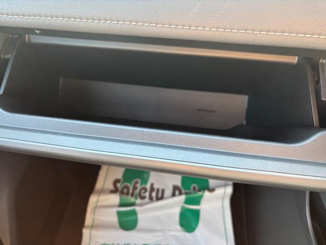 アルファード Z 左右独立ムーンルーフ/両側パワースライドドア/デジタルインナーミラー/パノラミックビューモニター/純正ナビリアモニター/シート・ハンドルヒーター/黒革調シート/ドラレコ/ETC2.0/記録簿/禁煙車(23枚目)