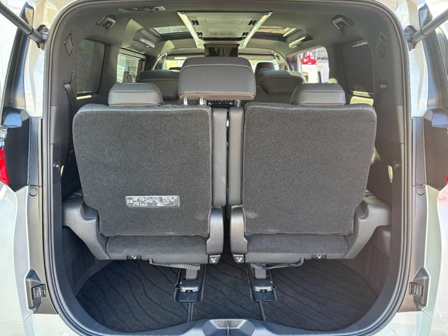 アルファード Z 左右独立ムーンルーフ/両側パワースライドドア/デジタルインナーミラー/パノラミックビューモニター/純正ナビリアモニター/シート・ハンドルヒーター/黒革調シート/ドラレコ/ETC2.0/記録簿/禁煙車(28枚目)