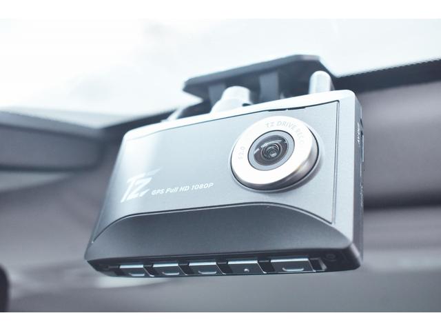 IS IS300h バージョンL 黒革・新品Fスポーツ仕様スピンドルフェイス・新品アルミホイール・新品タイヤ・特別1年保証・走行無制限・レーダークルーズ・クリアランスソナー・パドルシフト・DVD再生・地デジ・Bluetooth接続(63枚目)