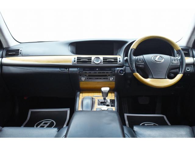 ＬＳ ＬＳ６００ｈ　バージョンＣ　Ｉパッケージ　後期・黒革・Ｍ’ｓＳＰＥＥＤエアロ・社外アルミホイール・特別１年保証・走行無制限・クルーズコントロール・クリアランスソナー・パワートランク・オートハイビーム・ＤＶＤ・地デジ・Ｂｌｕｅｔｏｏｔｈ・記録簿（22枚目）