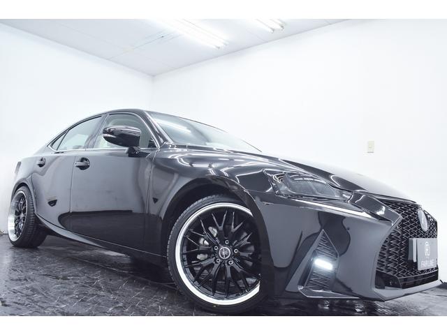 ＩＳ ＩＳ３００ｈ　バージョンＬ　本革・新品現行仕様スピンドルフェイス・新品アルミホイール・新品タイヤ・ＢＬＡＣＫカスタムライト・ＢＬＡＣＫカスタムテール・特別１年保証・走行無制限・レーダークルーズ・パドルシフト・Ｂｌｕｅｔｏｏｔｈ（13枚目）