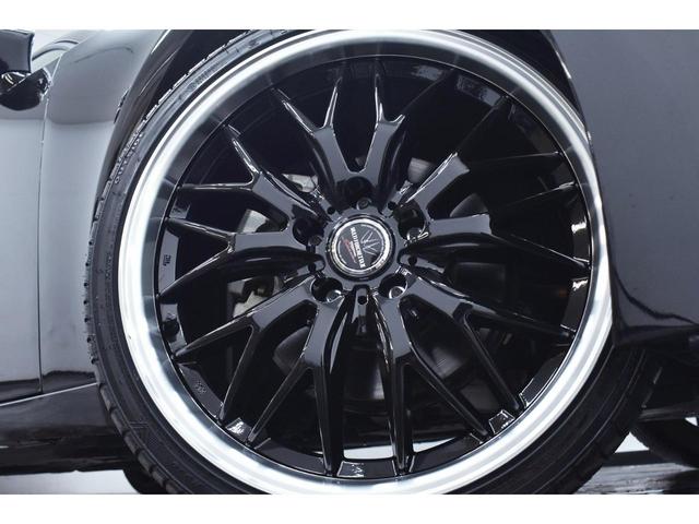 ＩＳ ＩＳ３００ｈ　バージョンＬ　本革・新品現行仕様スピンドルフェイス・新品アルミホイール・新品タイヤ・ＢＬＡＣＫカスタムライト・ＢＬＡＣＫカスタムテール・特別１年保証・走行無制限・レーダークルーズ・パドルシフト・Ｂｌｕｅｔｏｏｔｈ（19枚目）