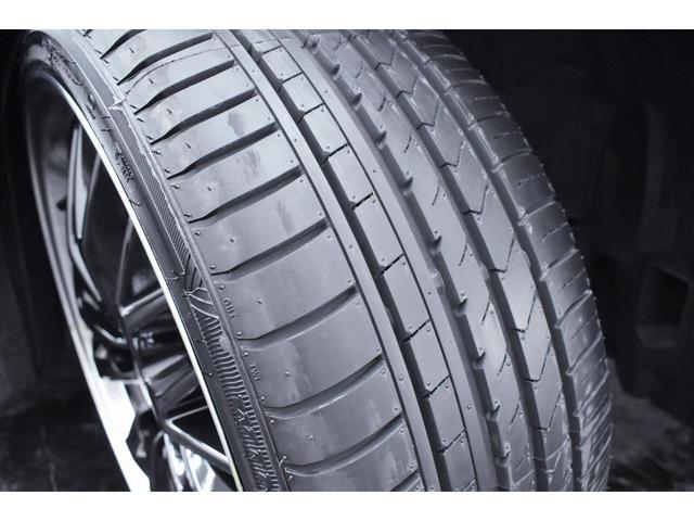 ＩＳ ＩＳ３００ｈ　バージョンＬ　本革・新品現行仕様スピンドルフェイス・新品アルミホイール・新品タイヤ・ＢＬＡＣＫカスタムライト・ＢＬＡＣＫカスタムテール・特別１年保証・走行無制限・レーダークルーズ・パドルシフト・Ｂｌｕｅｔｏｏｔｈ（20枚目）