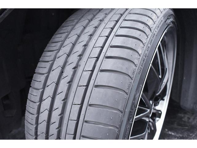 ＩＳ ＩＳ３００ｈ　バージョンＬ　本革・新品現行仕様スピンドルフェイス・新品アルミホイール・新品タイヤ・ＢＬＡＣＫカスタムライト・ＢＬＡＣＫカスタムテール・特別１年保証・走行無制限・レーダークルーズ・パドルシフト・Ｂｌｕｅｔｏｏｔｈ（21枚目）