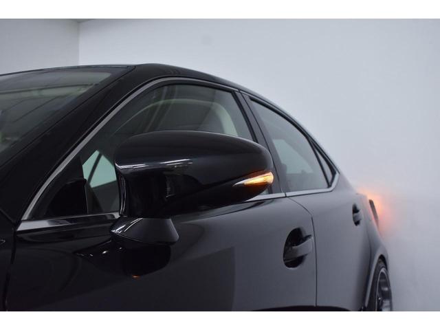 ＩＳ ＩＳ３００ｈ　バージョンＬ　本革・新品現行仕様スピンドルフェイス・新品アルミホイール・新品タイヤ・ＢＬＡＣＫカスタムライト・ＢＬＡＣＫカスタムテール・特別１年保証・走行無制限・レーダークルーズ・パドルシフト・Ｂｌｕｅｔｏｏｔｈ（26枚目）