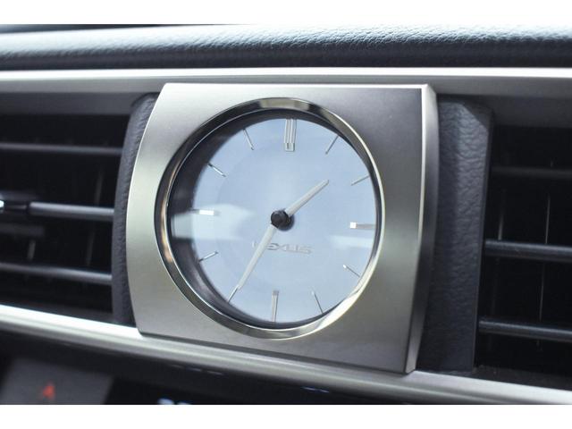 ＩＳ ＩＳ３００ｈ　バージョンＬ　本革・新品現行仕様スピンドルフェイス・新品アルミホイール・新品タイヤ・ＢＬＡＣＫカスタムライト・ＢＬＡＣＫカスタムテール・特別１年保証・走行無制限・レーダークルーズ・パドルシフト・Ｂｌｕｅｔｏｏｔｈ（55枚目）