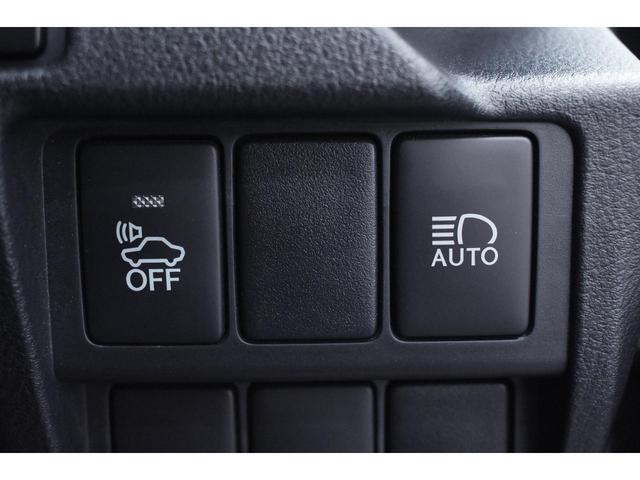 ＩＳ ＩＳ３００ｈ　バージョンＬ　本革・新品現行仕様スピンドルフェイス・新品アルミホイール・新品タイヤ・ＢＬＡＣＫカスタムライト・ＢＬＡＣＫカスタムテール・特別１年保証・走行無制限・レーダークルーズ・パドルシフト・Ｂｌｕｅｔｏｏｔｈ（61枚目）