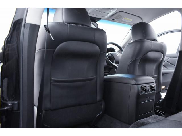 フーガ ２５０ＧＴ　Ａパッケージ　黒ハーフレザー・新品インパル仕様フルエアロ・新品アルミホイール＆タイヤ・ＩＮＦＩＮＩＴＩ・イカリングＢＬＡＣＫカスタムライト・特別１年保証・走行無制限・クルーズコントロール・地デジ・Ｂｌｕｅｔｏｏｔｈ（37枚目）