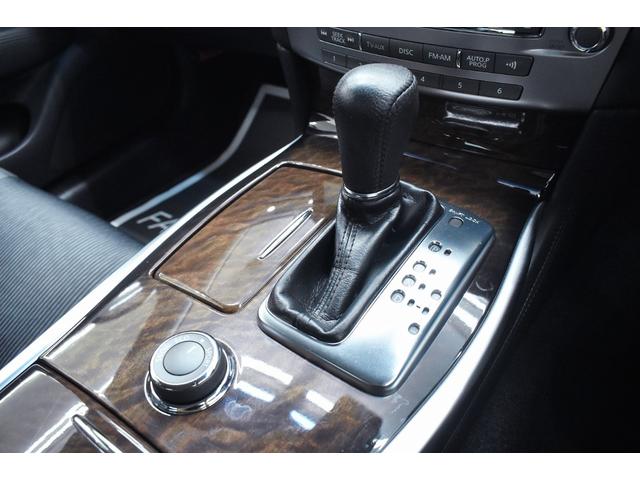 フーガ ２５０ＧＴ　Ａパッケージ　黒ハーフレザー・新品インパル仕様フルエアロ・新品アルミホイール＆タイヤ・ＩＮＦＩＮＩＴＩ・イカリングＢＬＡＣＫカスタムライト・特別１年保証・走行無制限・クルーズコントロール・地デジ・Ｂｌｕｅｔｏｏｔｈ（53枚目）