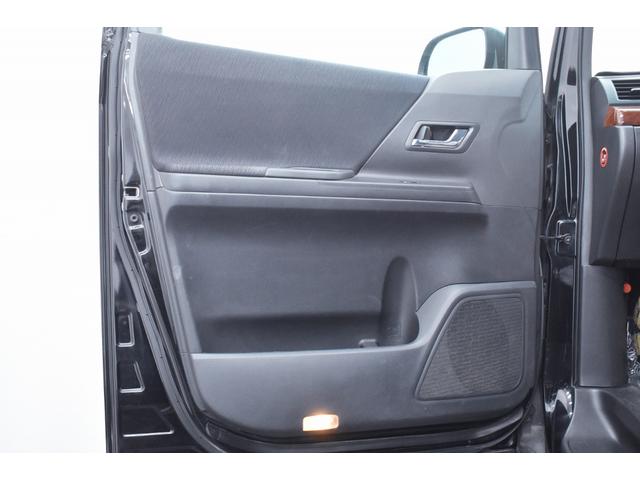 ヴェルファイア 2.4Z プラチナセレクションII 新品30系後期モデリスタ仕様ALLBLACKフェイス・新品アルミホイール・新品タイヤ・両側パワースライド・特別1年保証付・走行無制限・後席モニター・クリアランスソナー・地デジ・Bluetooth接続(48枚目)