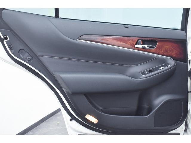 クラウンマジェスタ Fバージョン 黒革・新品モデリスタ仕様フルエアロ・純正OP18inアルミホイール・特別1年保証・走行無制限・レーダークルーズ・クリアランスソナー・オートハイビーム・音楽録音・DVD再生・地デジ・Bluetooth(42枚目)