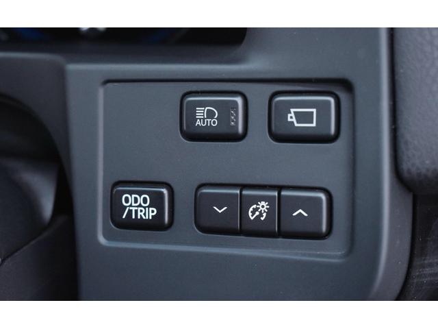 クラウンハイブリッド アスリートＳ　後期・新品ＴＲＤ仕様エアロ・新品アルミホイール・新品タイヤ・ＢＬＡＣＫカスタムライト・ＢＬＡＣＫカスタムテール・特別１年保証・走行無制限・レーダークルーズ・３６０°カメラ・Ｂｌｕｅｔｏｏｔｈ・ドラレコ（61枚目）