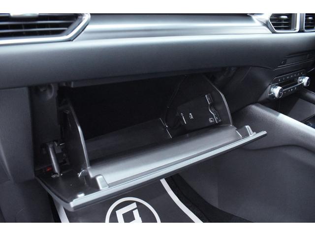 ＣＸ－５ ＸＤ　プロアクティブ　ＢＬＡＣＫカスタムフェイス・フルエアロ・バーチカルグリル・新品ホイール＆タイヤ・ＢＬＡＣＫカスタムテール・ＢＯＳＥサウンド・１年保証・走行無制限・レーダークルーズ・３６０°カメラ・Ｂｌｕｅｔｏｏｔｈ（52枚目）