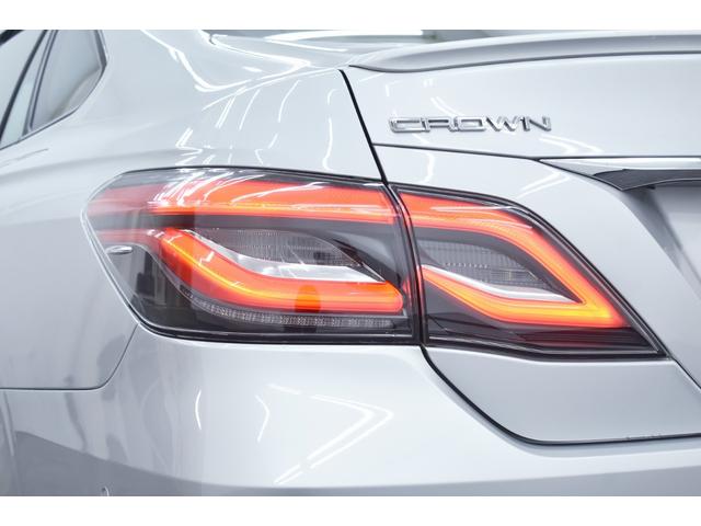 クラウンハイブリッド ＲＳアドバンス　黒革・専用１８ｉｎメッキアルミホイール・ＴＯＹＯＴＡセーフティセンス・特別１年保証・走行無制限・レーダークルーズ・３６０°カメラ・音楽録音・ＤＶＤ再生・地デジ・Ｂｌｕｅｔｏｏｔｈ接続・ドラレコ（16枚目）