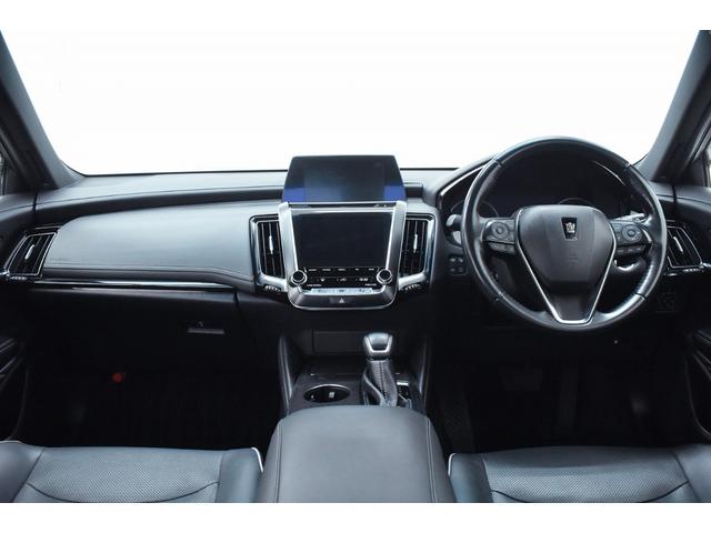 クラウンハイブリッド ＲＳアドバンス　黒革・専用１８ｉｎメッキアルミホイール・ＴＯＹＯＴＡセーフティセンス・特別１年保証・走行無制限・レーダークルーズ・３６０°カメラ・音楽録音・ＤＶＤ再生・地デジ・Ｂｌｕｅｔｏｏｔｈ接続・ドラレコ（18枚目）