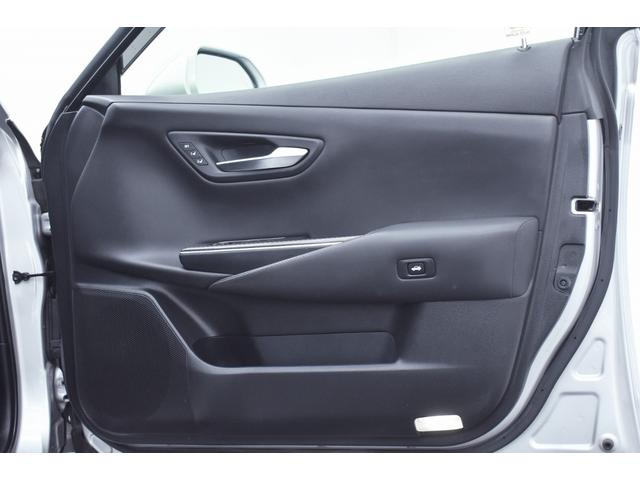 クラウンハイブリッド ＲＳアドバンス　黒革・専用１８ｉｎメッキアルミホイール・ＴＯＹＯＴＡセーフティセンス・特別１年保証・走行無制限・レーダークルーズ・３６０°カメラ・音楽録音・ＤＶＤ再生・地デジ・Ｂｌｕｅｔｏｏｔｈ接続・ドラレコ（26枚目）