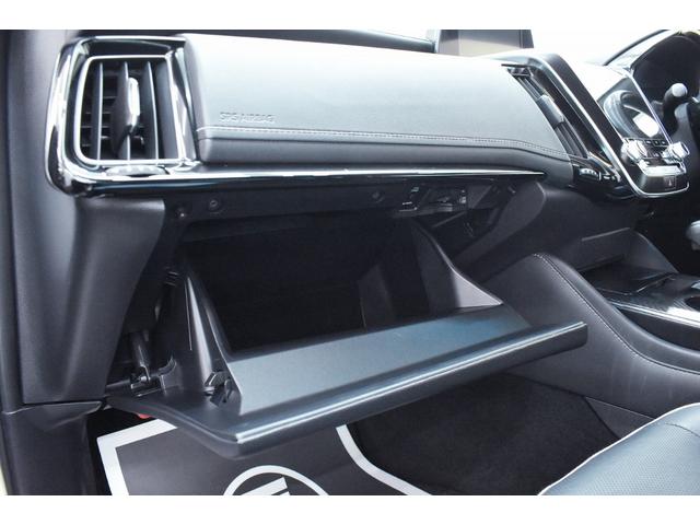 クラウンハイブリッド ＲＳアドバンス　黒革・専用１８ｉｎメッキアルミホイール・ＴＯＹＯＴＡセーフティセンス・特別１年保証・走行無制限・レーダークルーズ・３６０°カメラ・音楽録音・ＤＶＤ再生・地デジ・Ｂｌｕｅｔｏｏｔｈ接続・ドラレコ（45枚目）