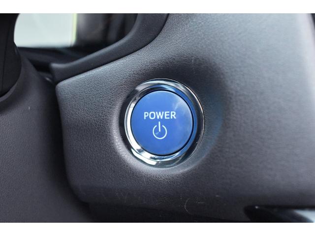 クラウンハイブリッド ＲＳアドバンス　黒革・専用１８ｉｎメッキアルミホイール・ＴＯＹＯＴＡセーフティセンス・特別１年保証・走行無制限・レーダークルーズ・３６０°カメラ・音楽録音・ＤＶＤ再生・地デジ・Ｂｌｕｅｔｏｏｔｈ接続・ドラレコ（51枚目）