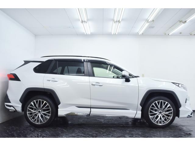 RAV4 X 後期・サンルーフ・モデリスタフルエアロ・社外アルミホイール・TOYOTAセーフティセンス・特別1年保証・走行無制限・レーダークルーズ・クリアランスソナー・Bluetooth接続・記録簿・ワンオーナー(17枚目)