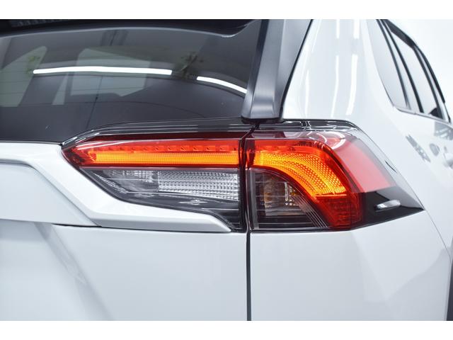RAV4 X 後期・サンルーフ・モデリスタフルエアロ・社外アルミホイール・TOYOTAセーフティセンス・特別1年保証・走行無制限・レーダークルーズ・クリアランスソナー・Bluetooth接続・記録簿・ワンオーナー(32枚目)