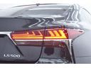 LS500 本革・LEXUSセーフティシステム・特別1年保証・走行無制限・レーダークルーズ・クリアランスソナー・360°カメラ・パワートランク・パドルシフト・地デジ・Bluetooth接続・記録簿・ワンオーナー(30枚目)