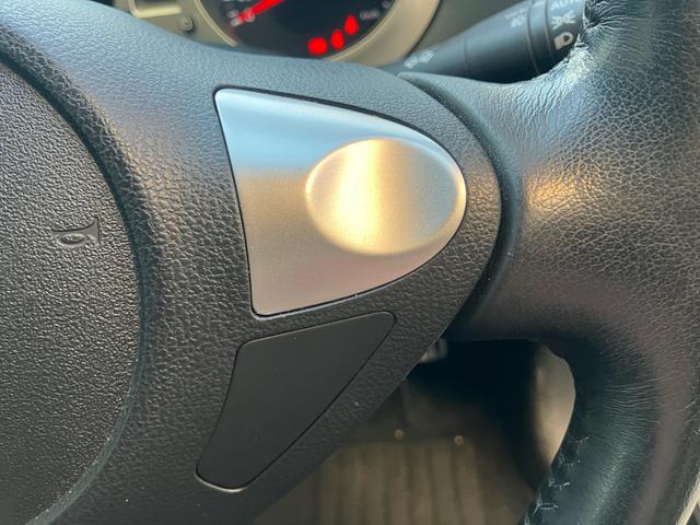 ジューク 16GT バックカメラ ドライブレコーダー ETC 17インチアルミホイール オートライト オートマチックハイビーム 頸部衝撃緩和ヘッドレスト 衝突被害軽減システム 衝突安全ボディ 盗難防止システム(15枚目)