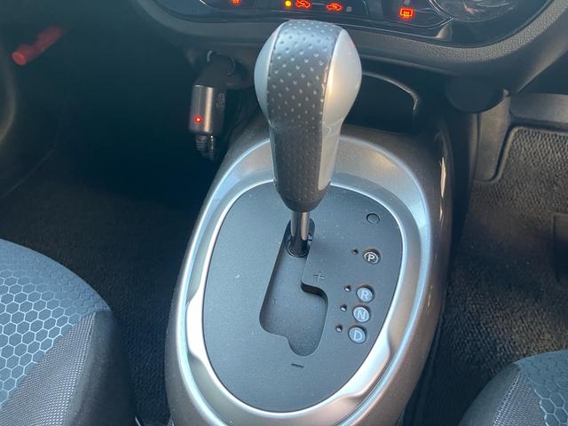 ジューク 16GT バックカメラ ドライブレコーダー ETC 17インチアルミホイール オートライト オートマチックハイビーム 頸部衝撃緩和ヘッドレスト 衝突被害軽減システム 衝突安全ボディ 盗難防止システム(27枚目)