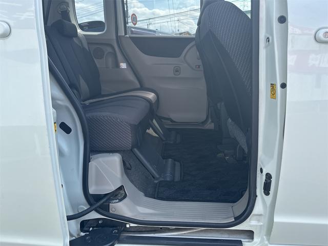 パレット Ｘ　エアコン　パワーウインドウ　パワーステアリング　運転席　助手席エアバック　オーディオ付き　車検令和８年１１月（18枚目）