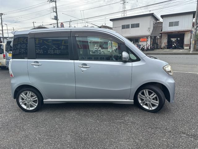 タントエグゼ カスタムＲＳ　エアコン　パワーステアリング　パワーウインドウ　運転席　助手席エアバック　ナビ　ＥＴＣ　ＨＩＤ　スマートキー　ターボ車（4枚目）