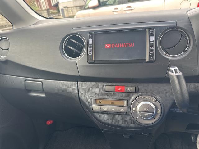 タントエグゼ カスタムＲＳ　エアコン　パワーステアリング　パワーウインドウ　運転席　助手席エアバック　ナビ　ＥＴＣ　ＨＩＤ　スマートキー　ターボ車（16枚目）