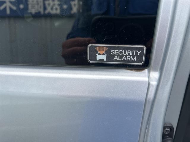 タントエグゼ カスタムＲＳ　エアコン　パワーステアリング　パワーウインドウ　運転席　助手席エアバック　ナビ　ＥＴＣ　ＨＩＤ　スマートキー　ターボ車（21枚目）